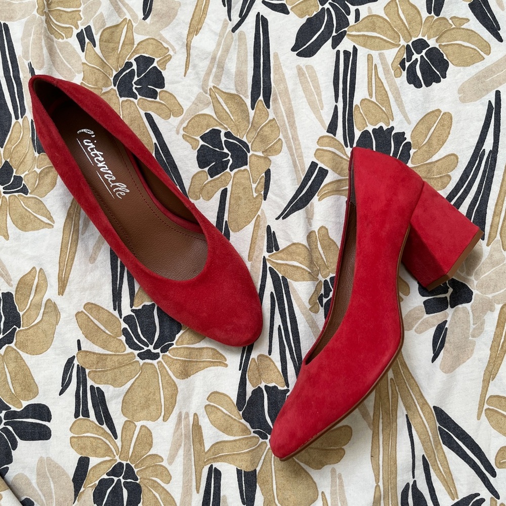 L'INTERVALLE Red Suede Heels